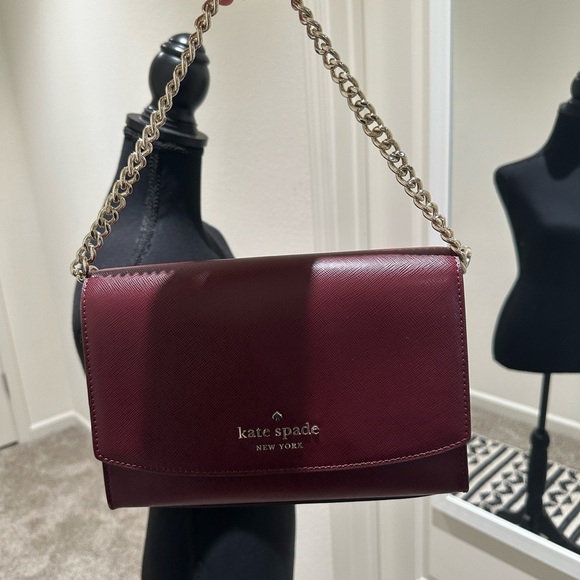 NWOT Maroon, Kate Spade New York

CARSON CONVERTIBLE CROSSBODY - Picture 4 of 13